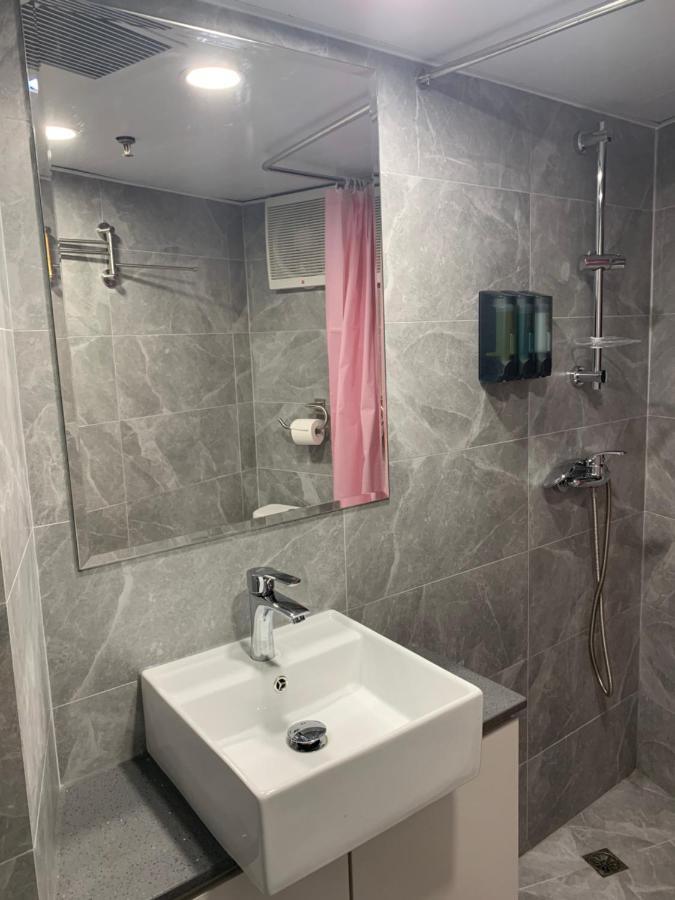 J Hotel Hong Kong Dış mekan fotoğraf